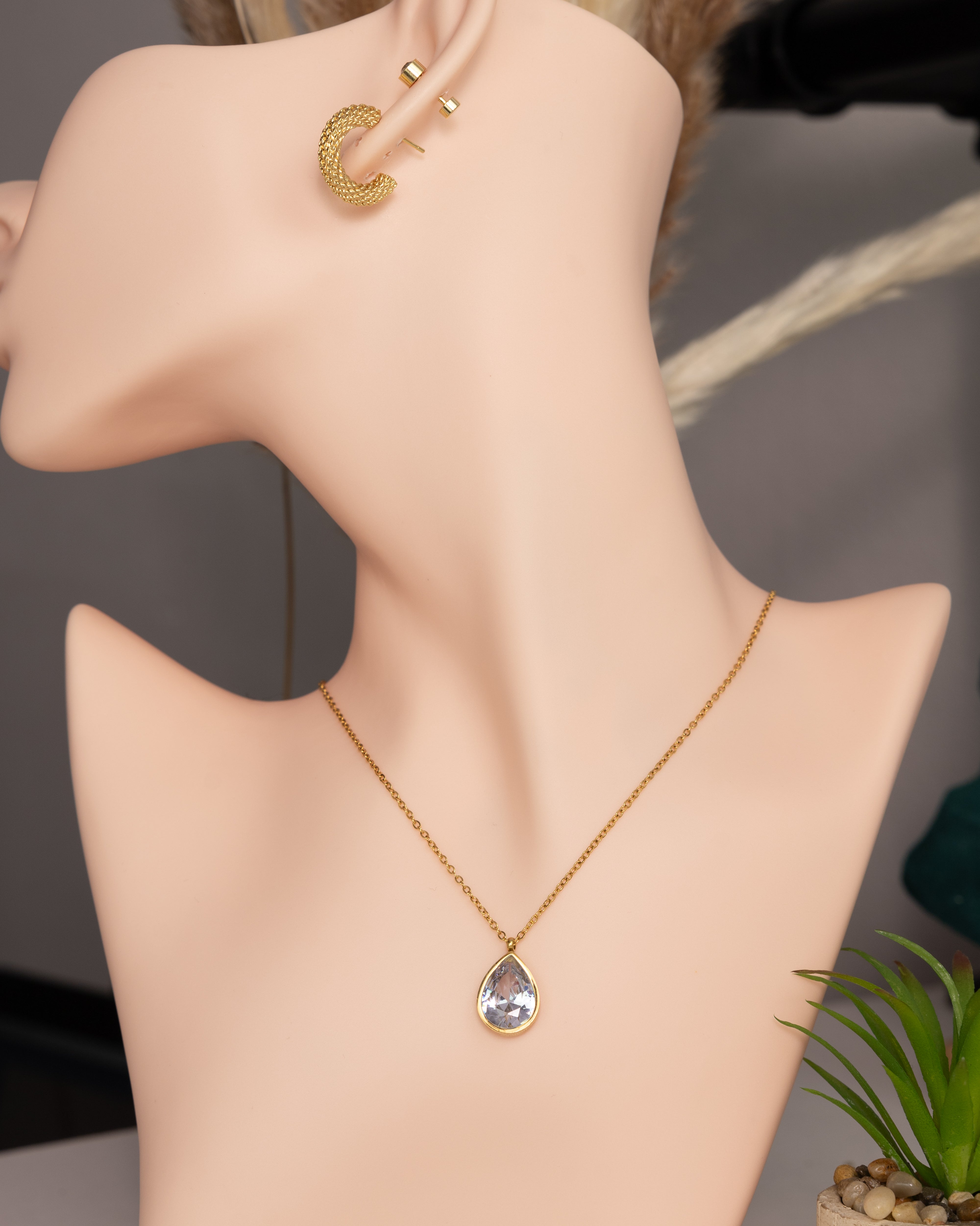 Radiant Teardrop Gem-Halskette - Glanzor