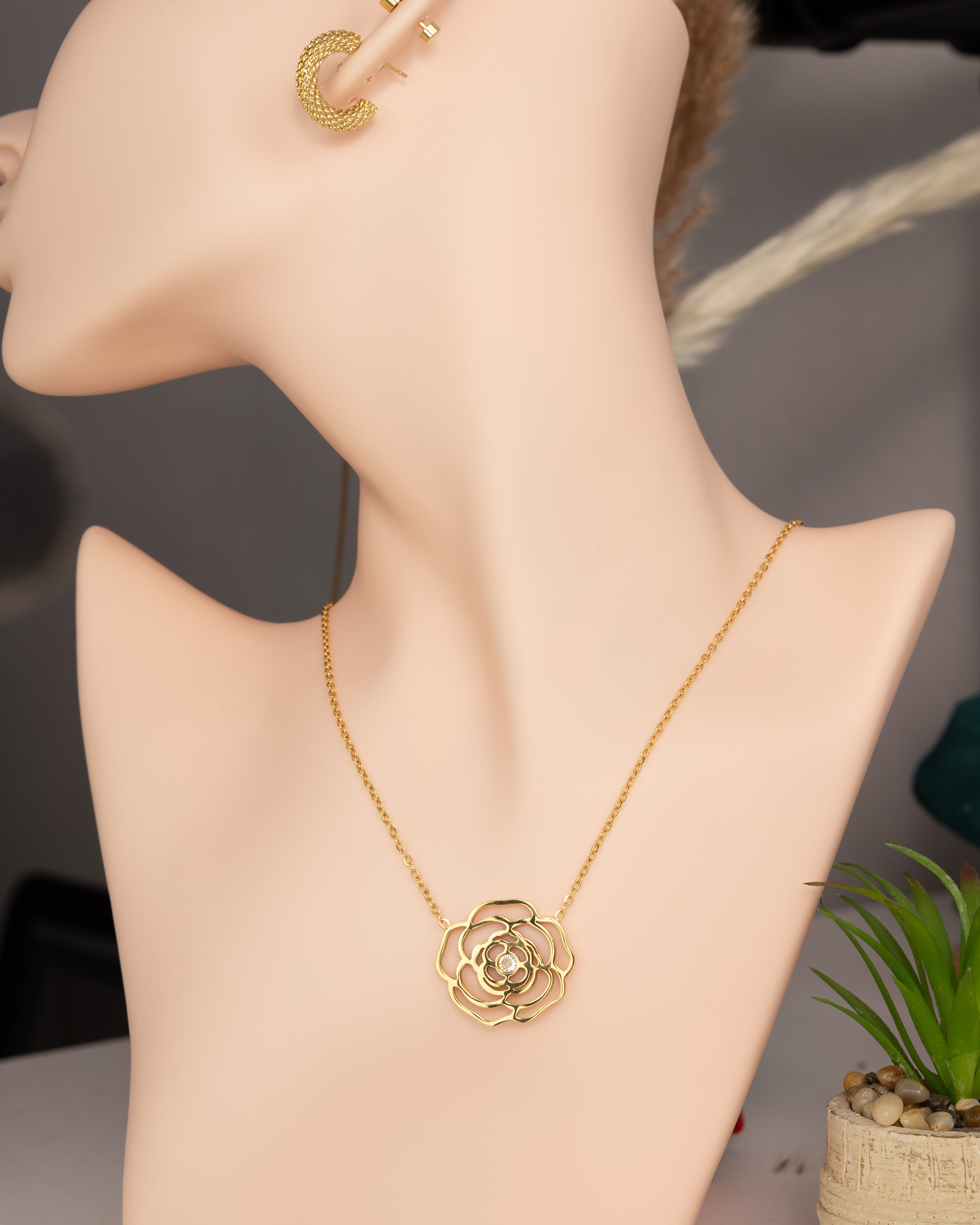 GX-Goldene Rosen-Halskette