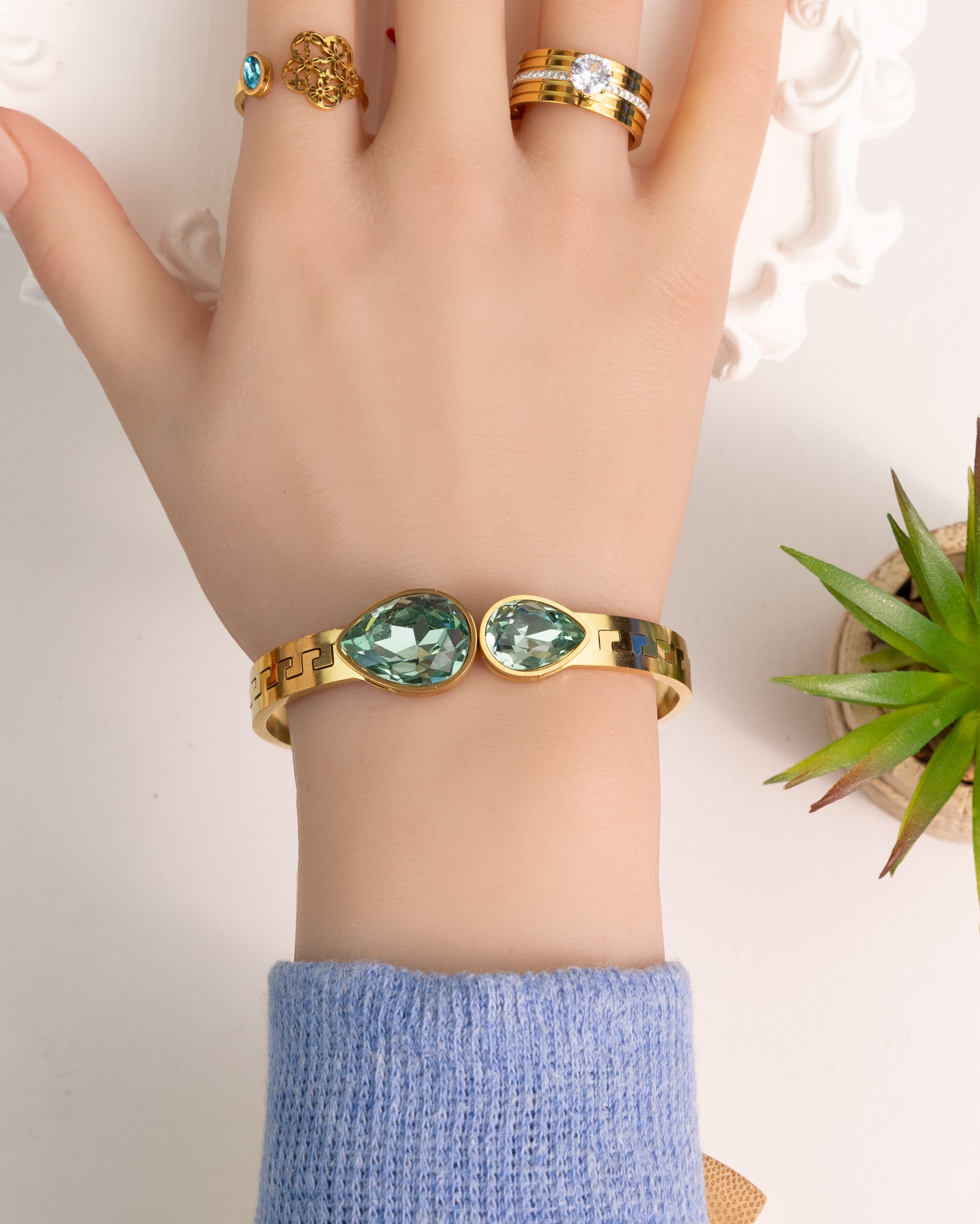 CARO-Regenbogen Armband