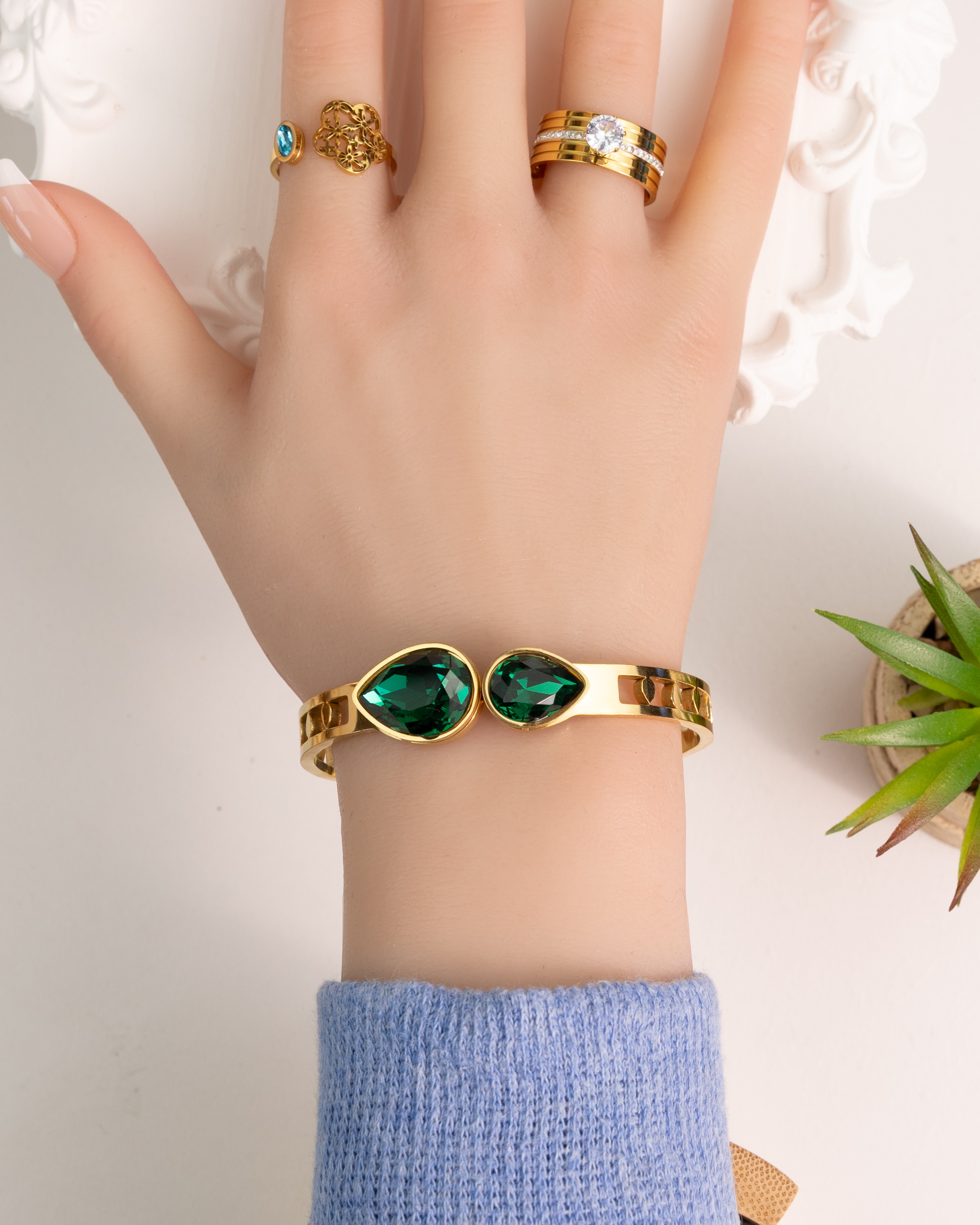 CARO-Regenbogen Armband