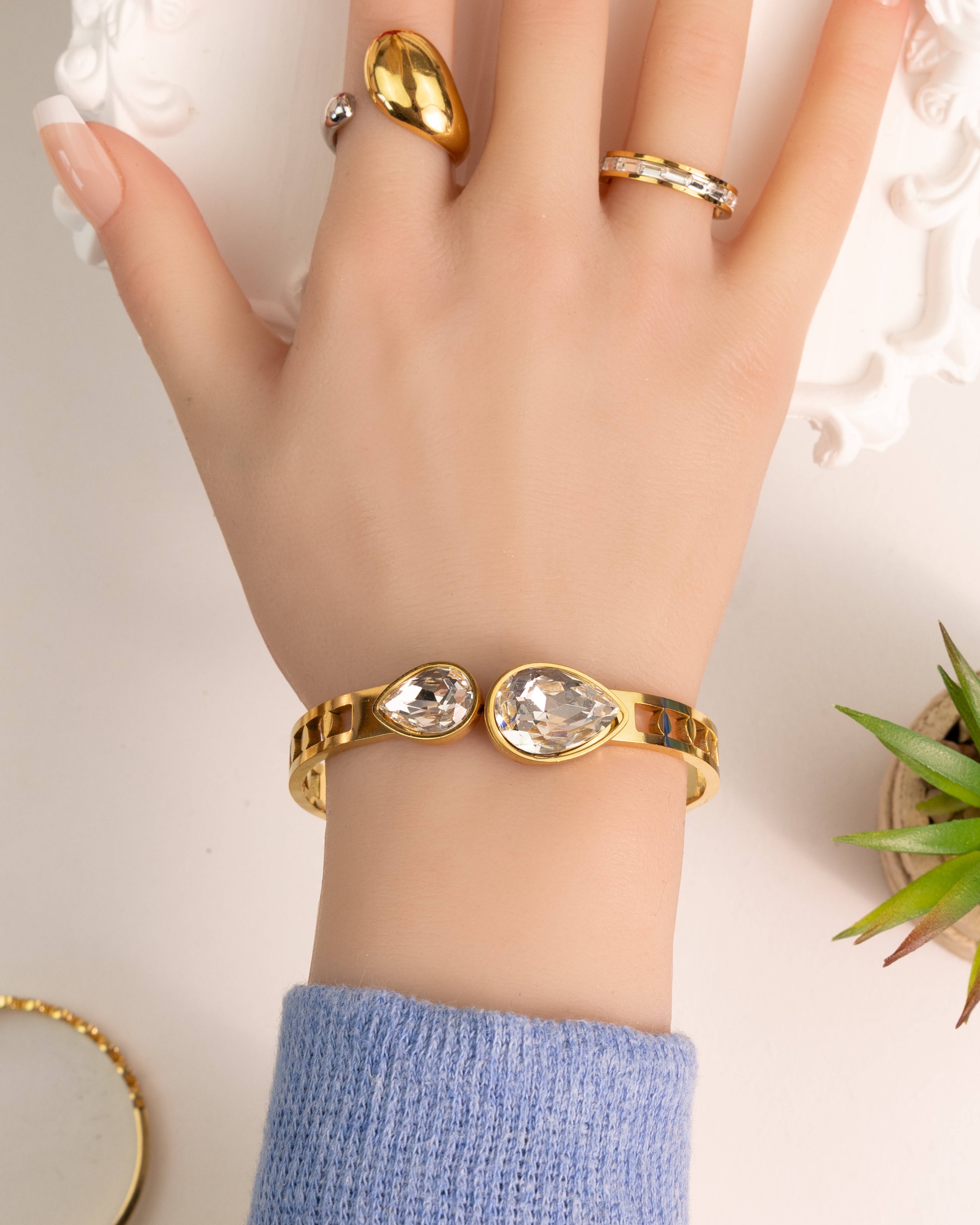 CARO-Regenbogen Armband