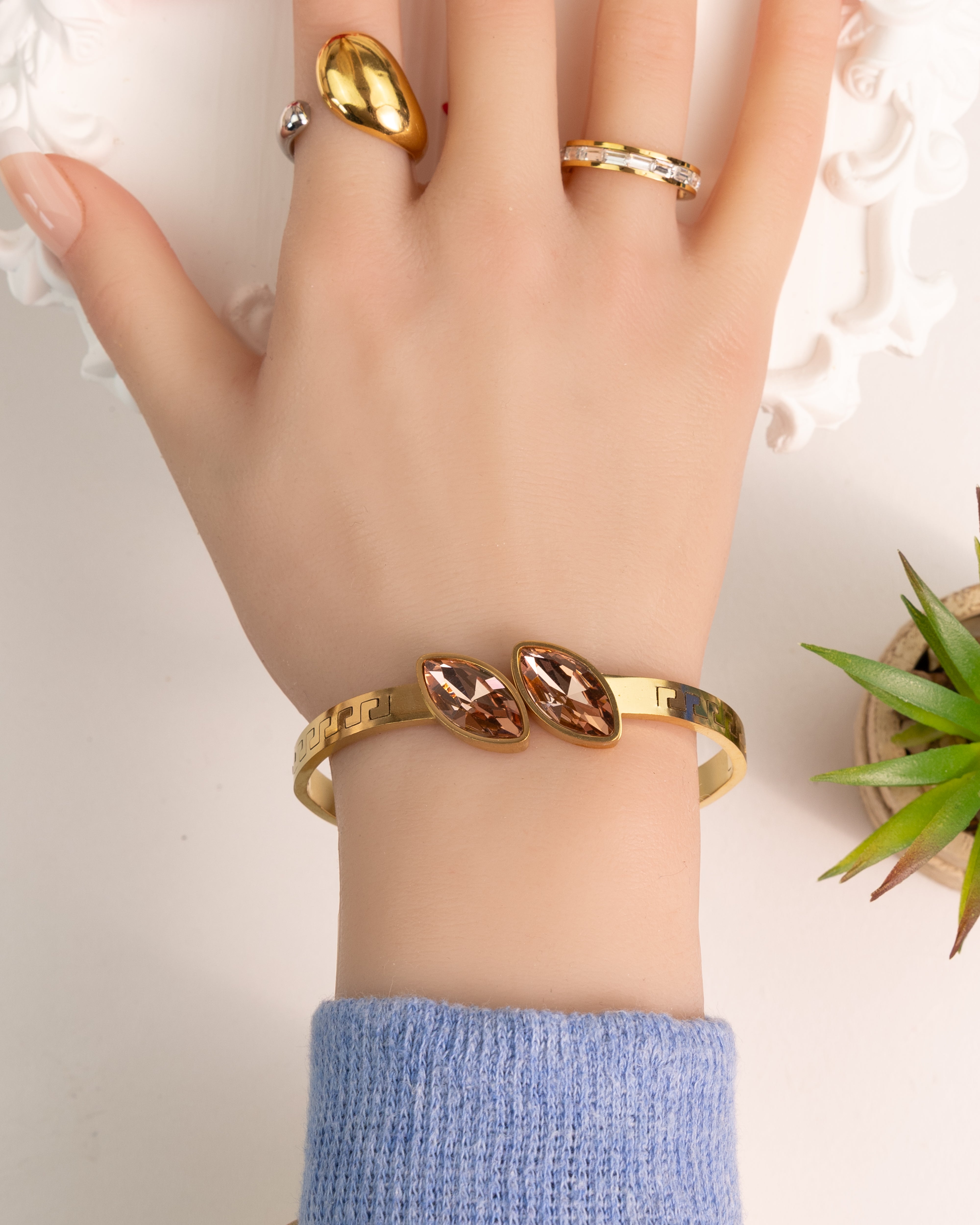 CARO-Regenbogen Armband