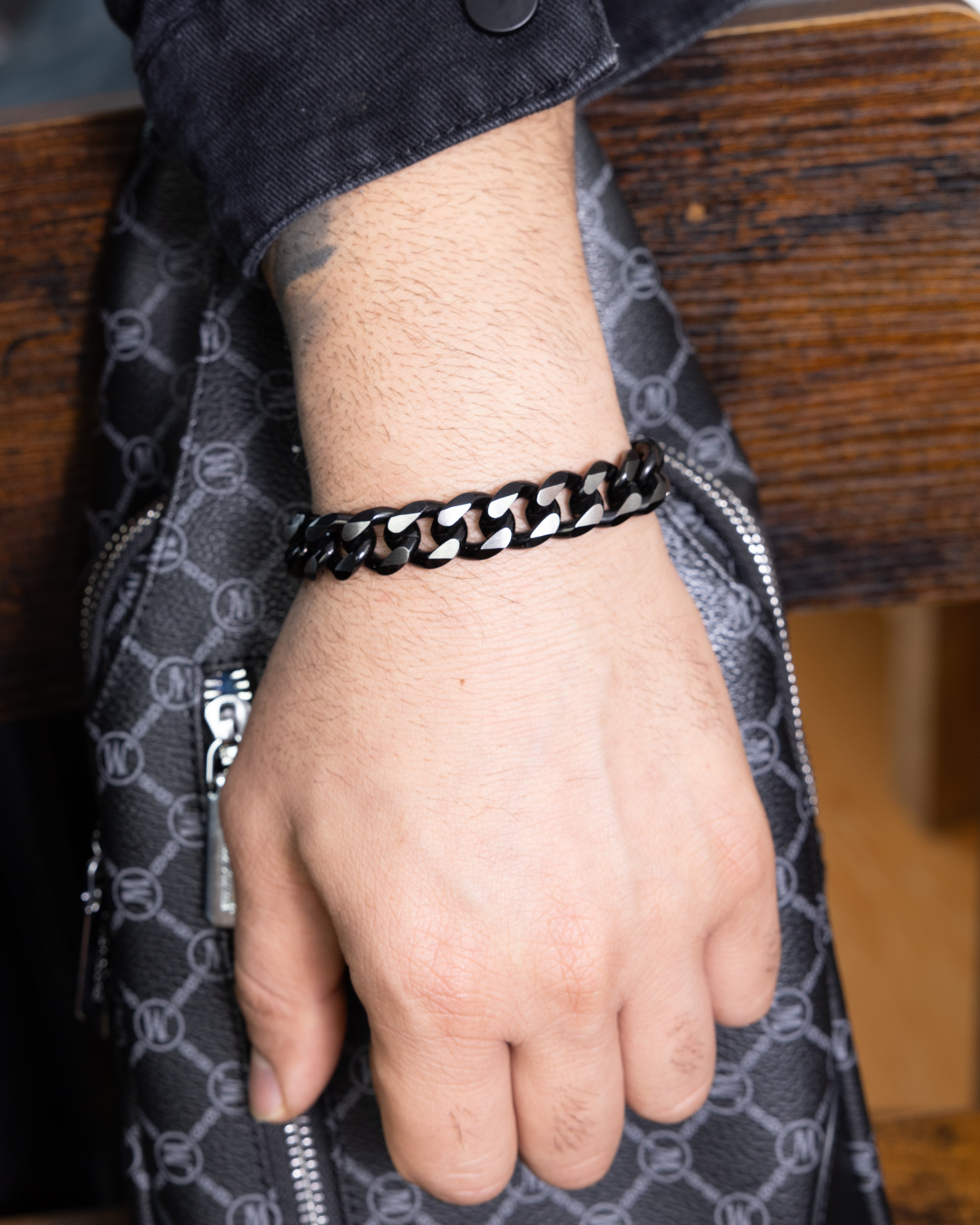 Onyx Steel