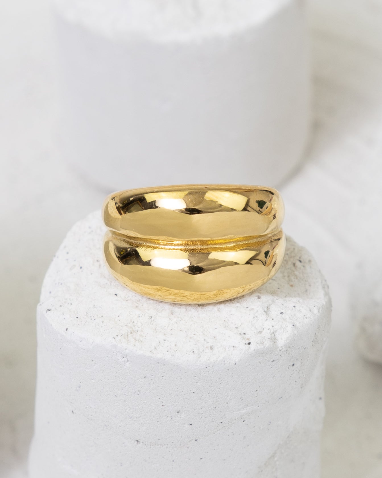 Sculpted Horizon Band Ring - Glanzor