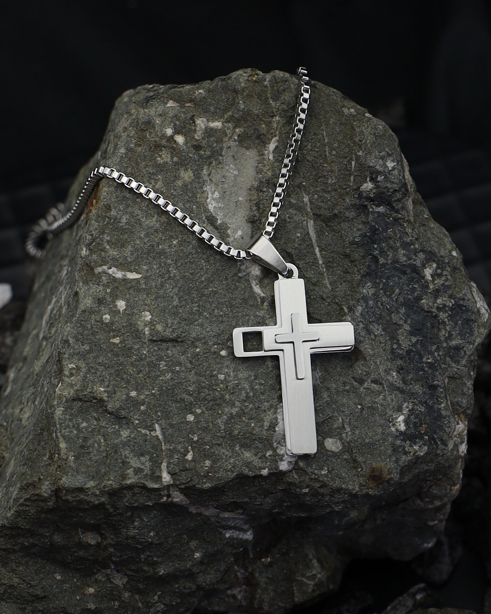 Valor Cross