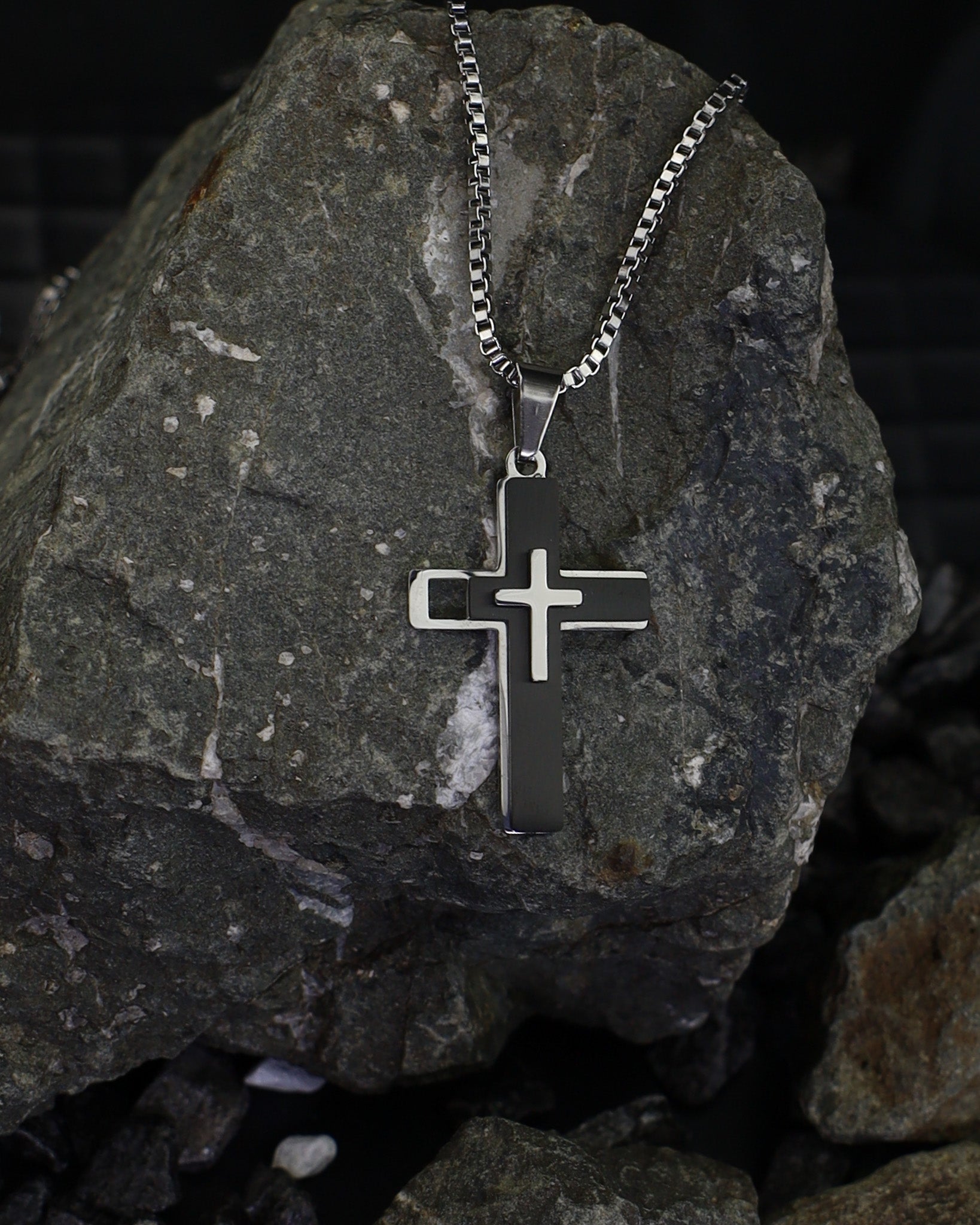 Valor Cross