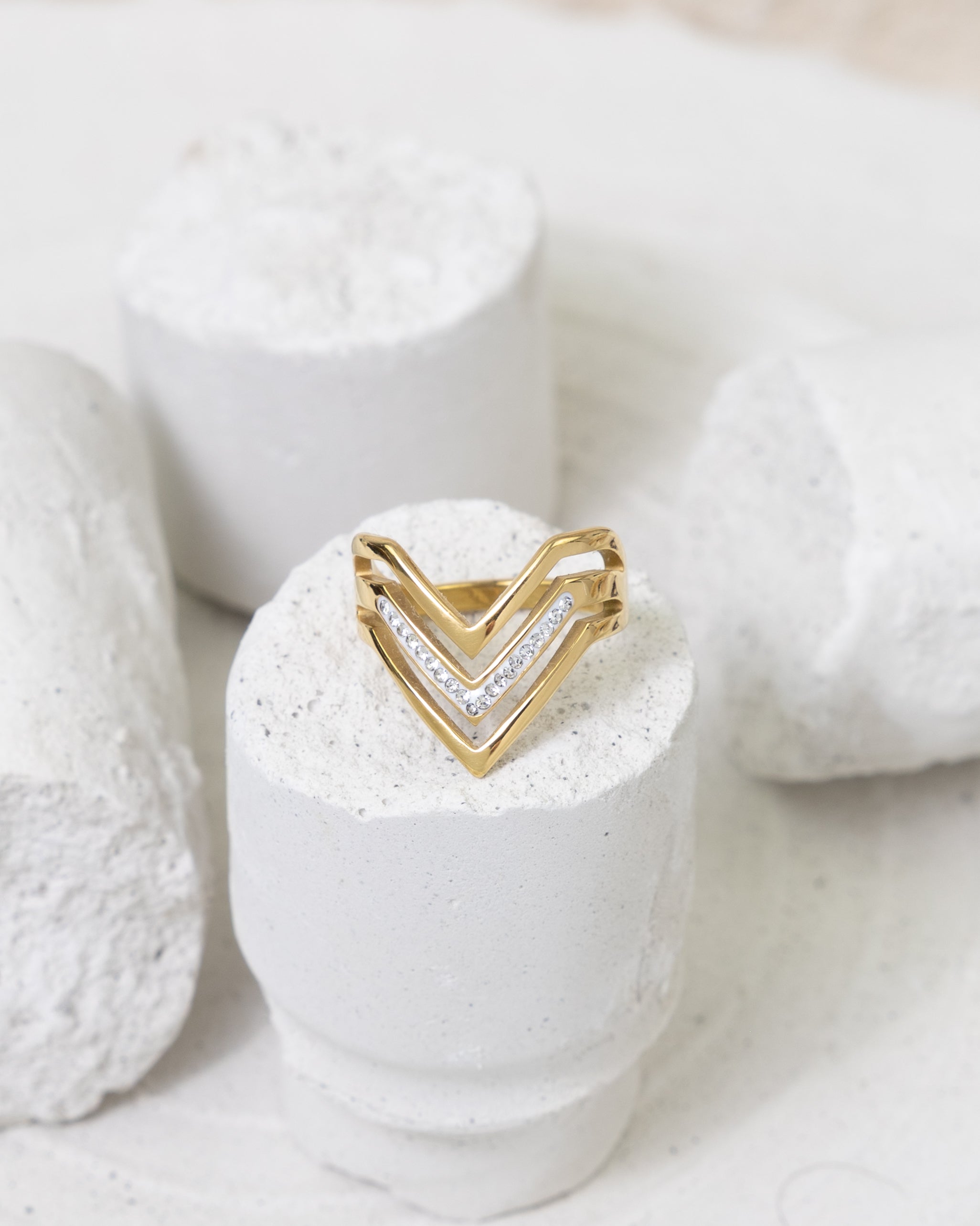 Vogue -Zirkon-Chevron-Ring - Glanzor