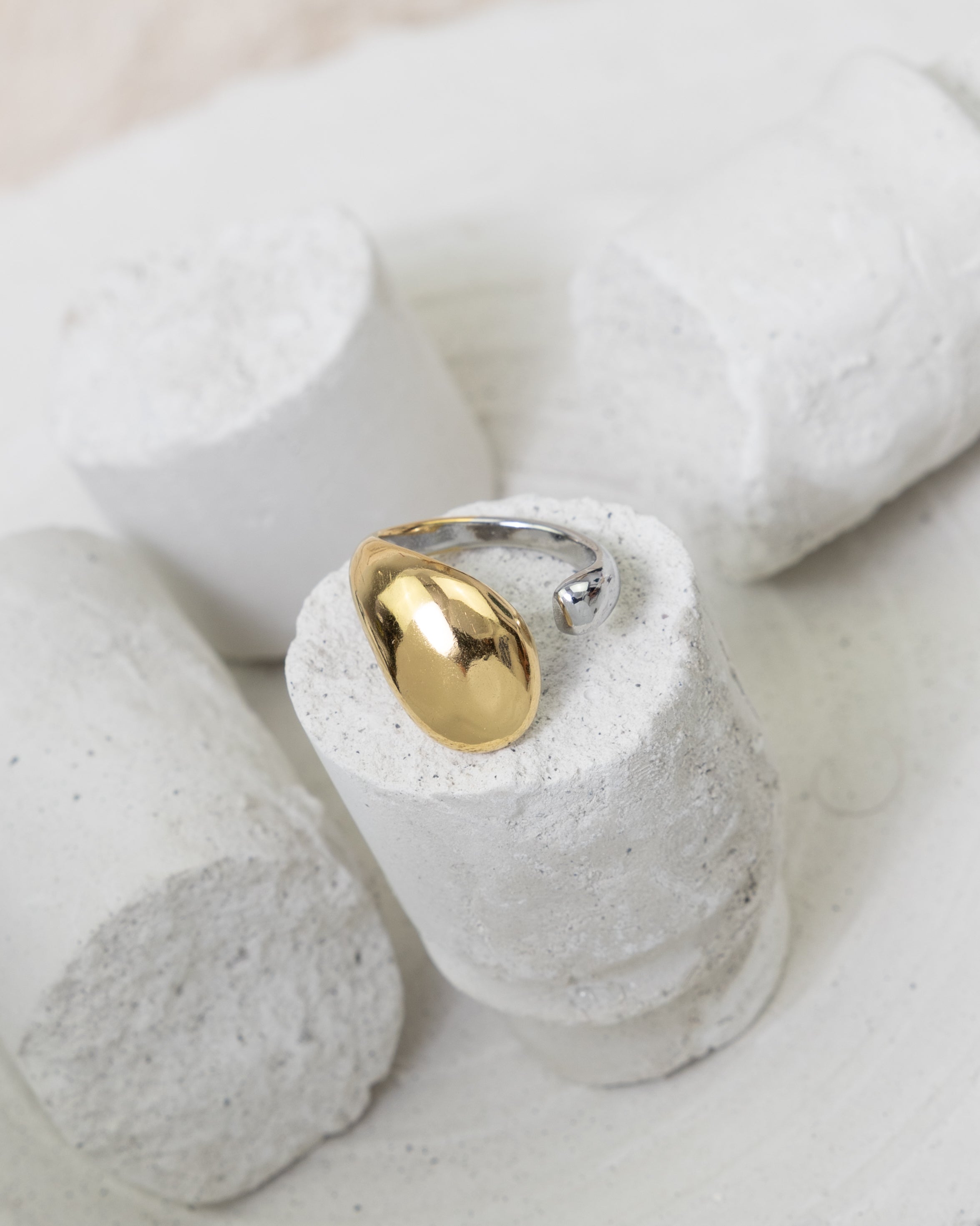 Molten Duo Embrace Ring - Glanzor