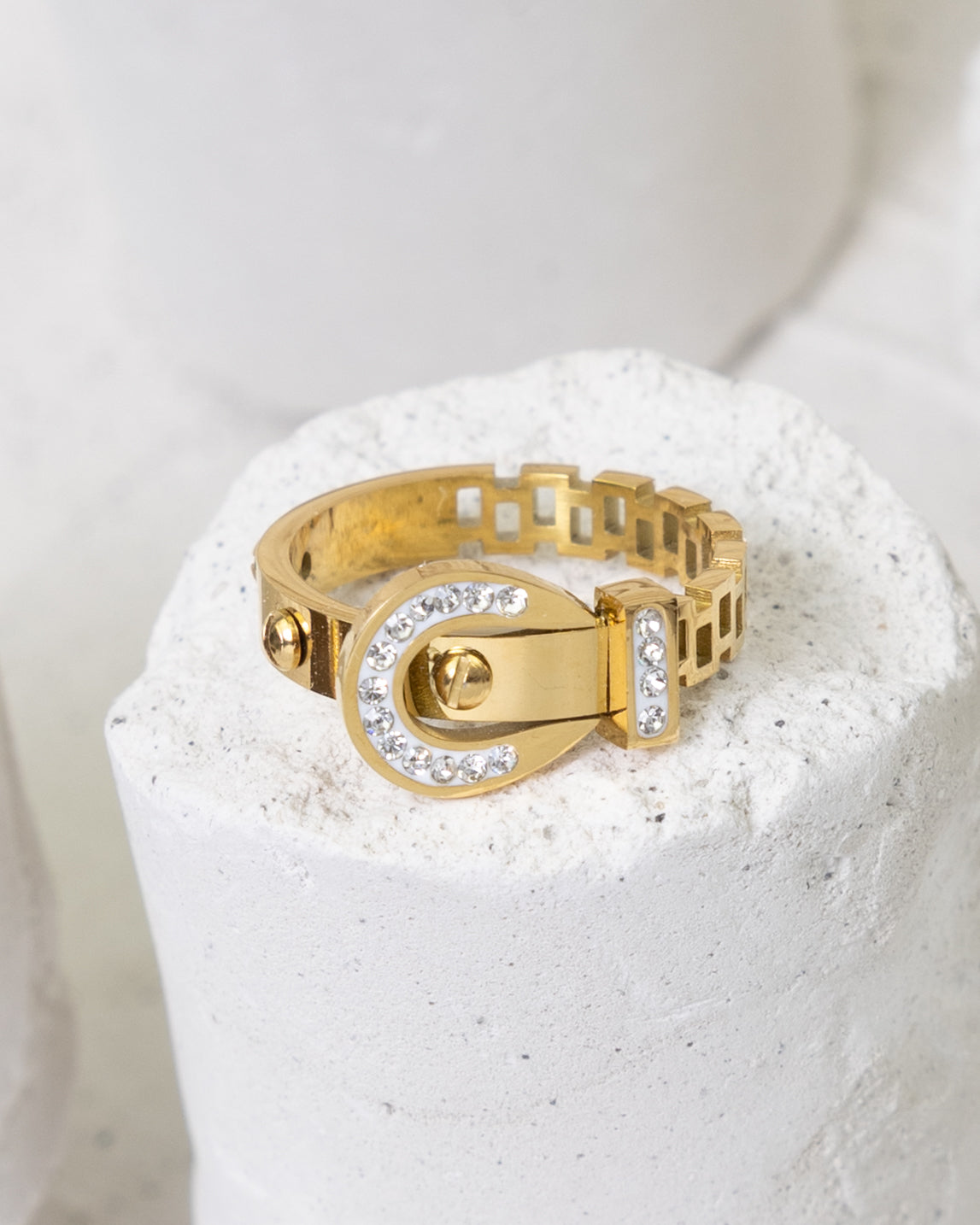 Buckle Sparkle Statement Ring - Glanzor