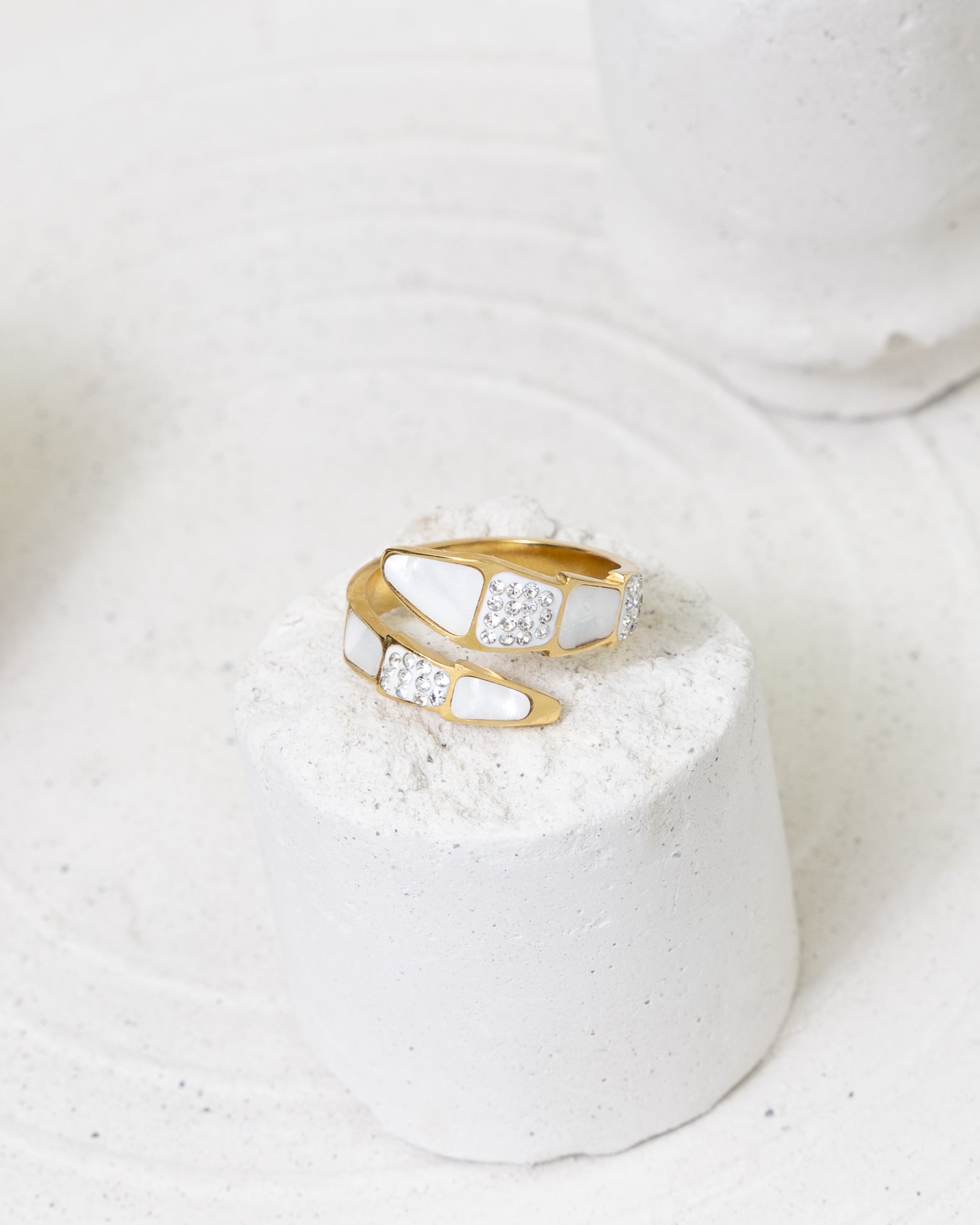 Mosaic Gleam Serpent Wrap Ring - Glanzor