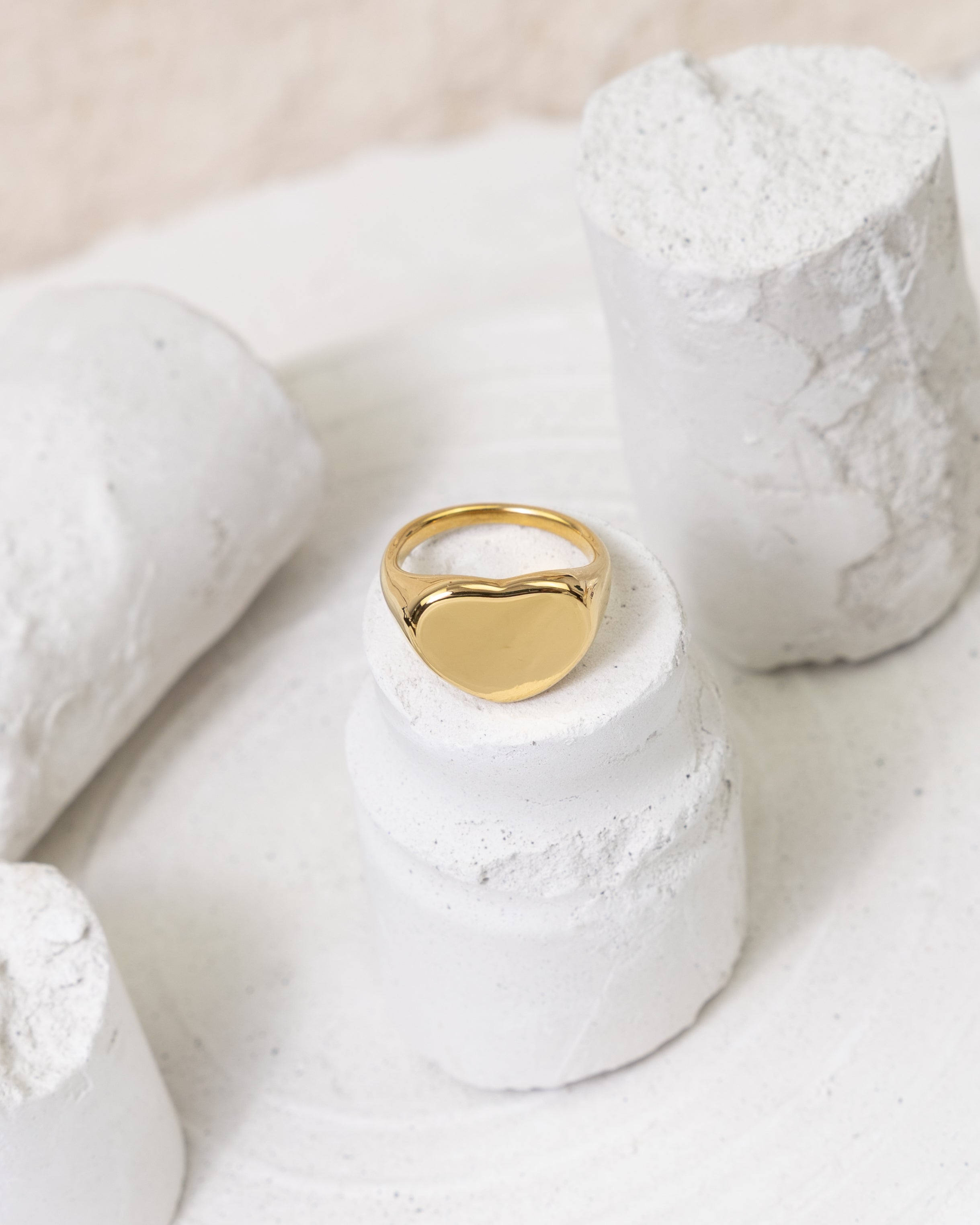 Heartfelt Gleam Signet Ring - Glanzor
