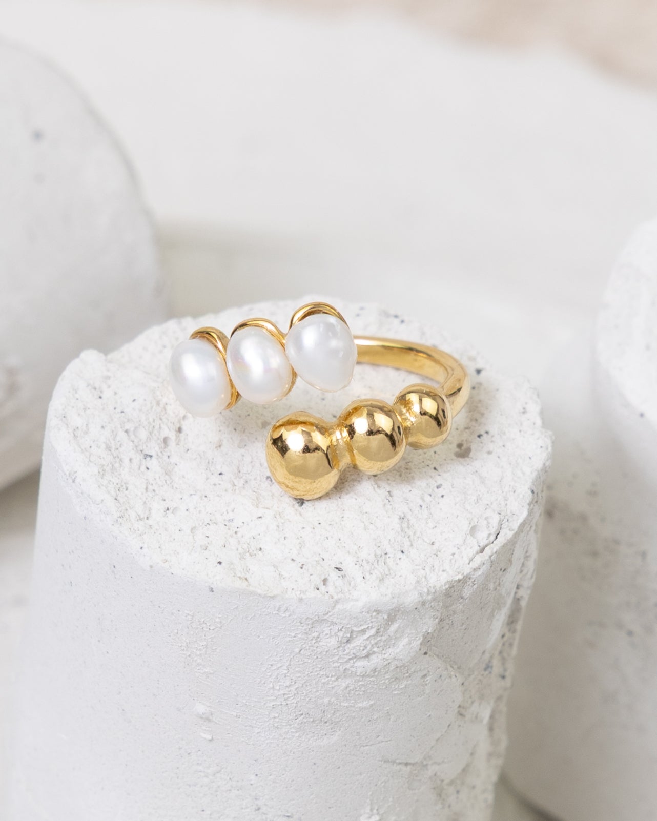 Pearls &amp; Spheres Trio Ring - Glanzor